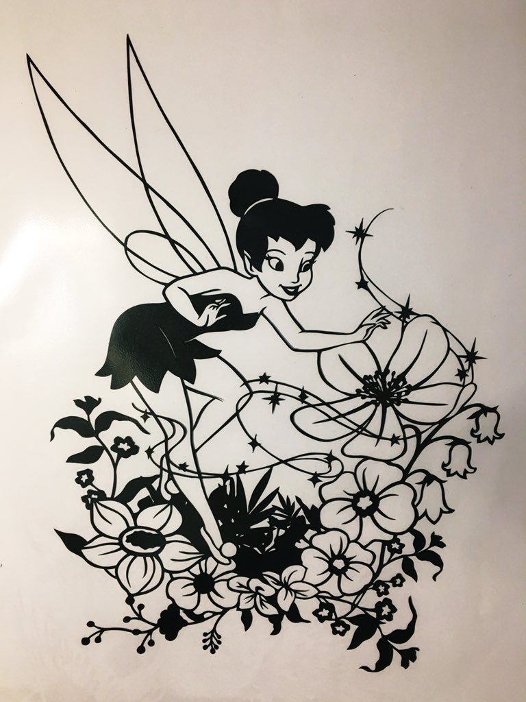 切り絵のレザ ディズニーロマンティック切り絵 という本から抜粋 ティンカー ベルです 細線の練習と図案の勉強になるなる いい本を見つけた 他にもやりたいのがたくさんなので ちまちまやるよ たまにはこんなアングルから 3 ティンク