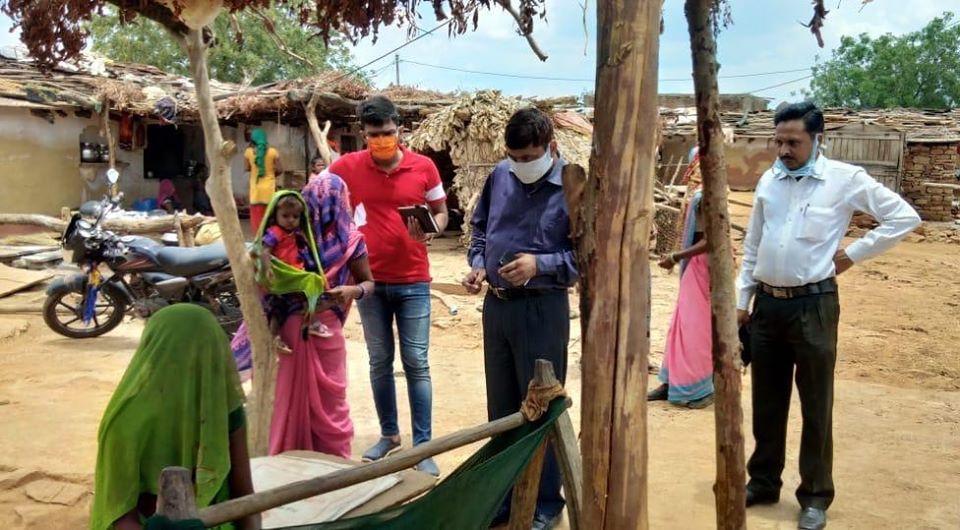 SBP Manish &amp; district officials on a monitoring mission to check the supply &amp; consumption of iron &amp; folic acid (IFA) tablels, &amp; calcium by #pregnant women; monitoring the growth of #malnourished #children &amp; checking the status of #immunization and #antenatal care registration.