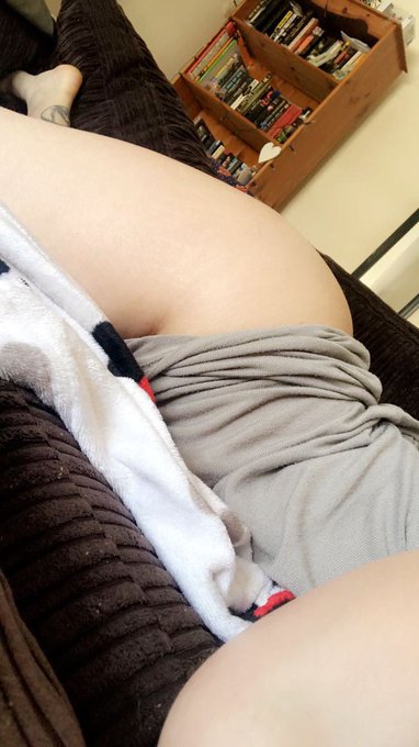 Lazy day vibes #booty #admireme #girlswithtattoos https://t.co/wmrQgMB82B<a href="/tag/booty"class="tags">#booty</a><a href="/tag/admireme"class="tags">#admireme</a><a href="/tag/girlswithtattoos"class="tags">#girlswithtattoos</a>