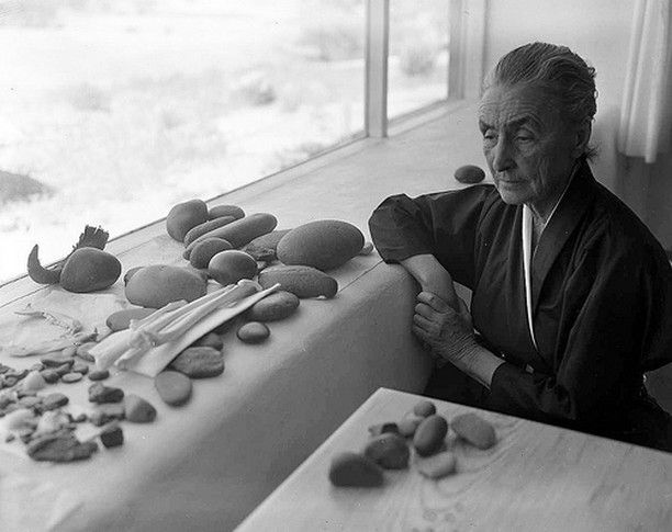Georgia O'Keeffe with her favourite stones