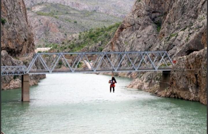 friend334's tweet photo. #Erzincan Karanlık Kanyon https://t.co/CRBxuWwLp3