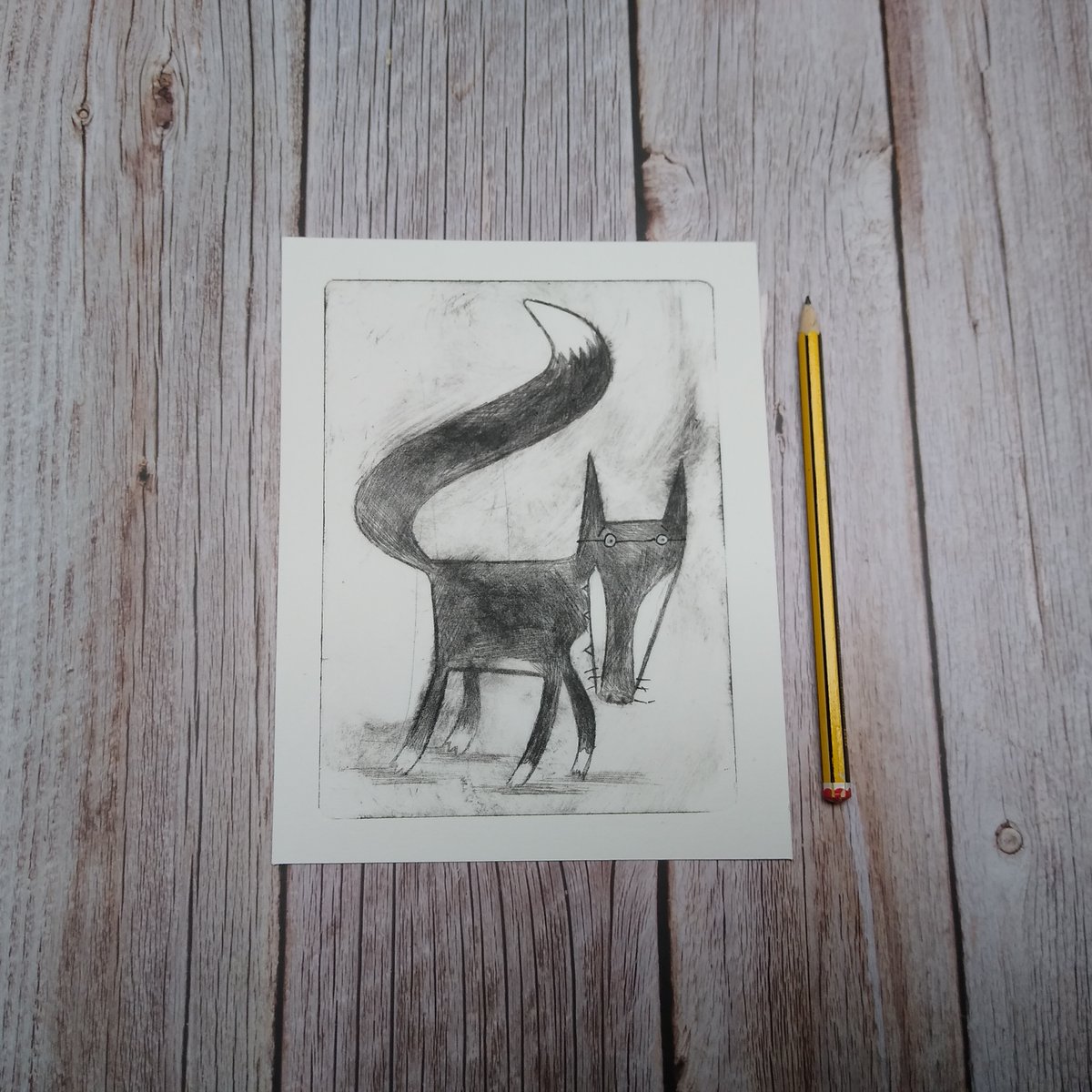 Lucygell's tweet photo. Tiny specks...on a fox!⁠
⁠
A small dry point etching printed by hand.⁠

#foxes #handmadeprint⁠
#originalnotdigital #printmakers ⁠
#etchings #etchingart #etchingplate ⁠
#drypoint #drypointetching #drypointprint⁠ https://t.co/Q0A4UfC1ha