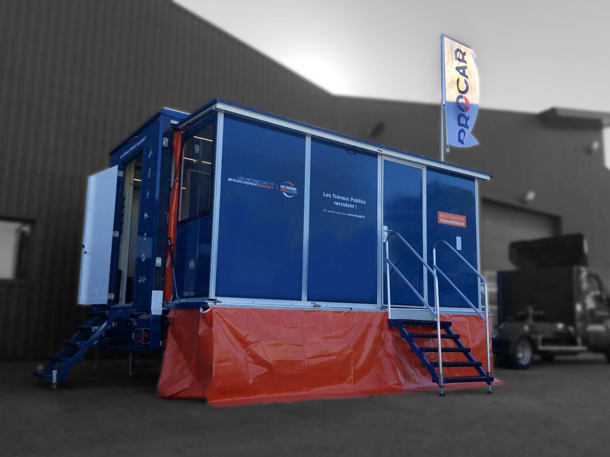 PROCAR_Demas's tweet photo. Aujourd'hui livraison d'un véhicule Animation pour le secteur des métiers des TP ! 🚧👷‍ #procar #véhicules #spéciaux #travaux #publics #animation #formation https://t.co/0dKs7hWcIw
