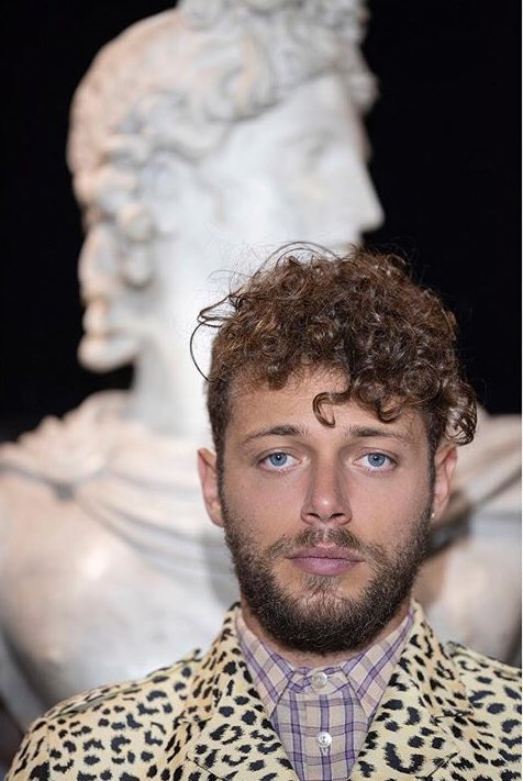 ludotersignifp's tweet photo. #LudovicoTersigni x #ManInTown 

Nel ruolo di un malinconico rubacuori in un club romano degli anni Trenta, Ludovico interpreta ironicamente lo stile sartoriale di #gucci.

©️Ph. Manuel Scrima 
©️ ManInTown Official 
#skamItalia #SummertimeNetflix https://t.co/tHUlpHjugR
