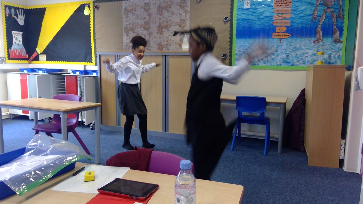 MissWatkinsG's tweet photo. Year 6 purple bubble have been enjoying our active challenges in our brain breaks! 🌟🏃‍♂️ @HartleyBrookPri https://t.co/6XM1sGWWVg