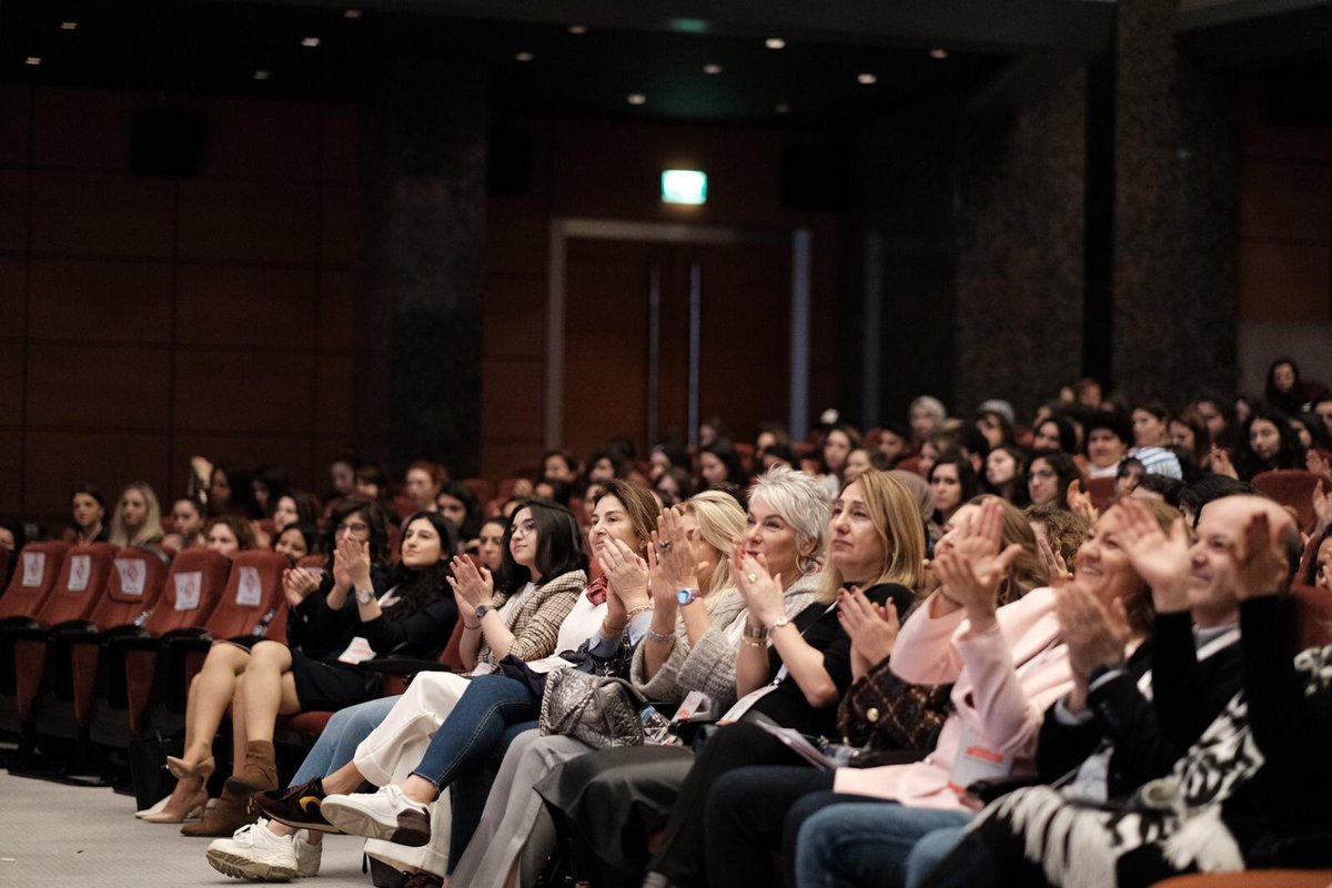 bluechipevent's tweet photo. Genç kadınlarımızı destekliyoruz! 

2020 | 19 | 18 | 17 | 16
Yıllarında etkinlik sponsoru olduğumuz TurkishWIN Genç Kadın Kariyer Zirvesi ❤️

#vision #woman #TurkishWIN #gençkadinkariyerzirvesi #BinYaprak  #kadın #kadıngirişimci #mentoring #event #etkinlik #bluechipevent https://t.co/p4cPEAUZSp