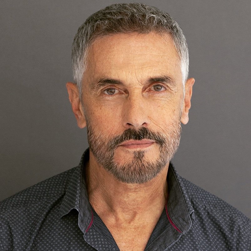 UKRevolution's tweet photo. Donβt miss Episode 5 of #Bulletproof2 this evening on @TheCW with our wonderful Stavros Zalmas as series regular Alex Markides! #StavrosZalmas #Sky #NowTV #SeriesRegular https://t.co/VnTuUYbadX