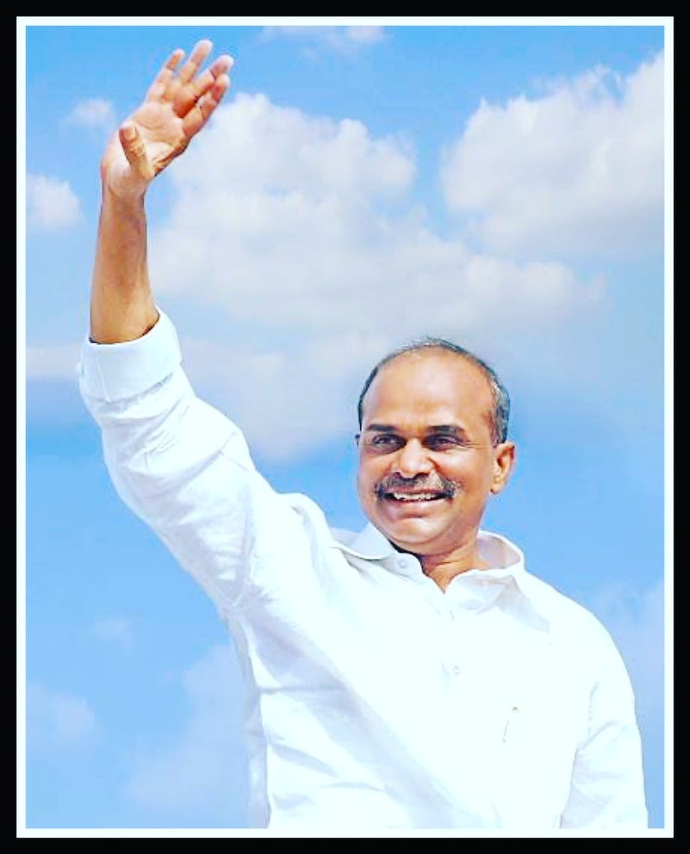 iamgopalReddy's tweet photo. Johar ysr  any cm can replace him but for now no one replaced him he is the great forever #YSRajasekharaReddy @KTRTRS @TelanganaCMO @ysjagan https://t.co/hT5VgdDJfZ