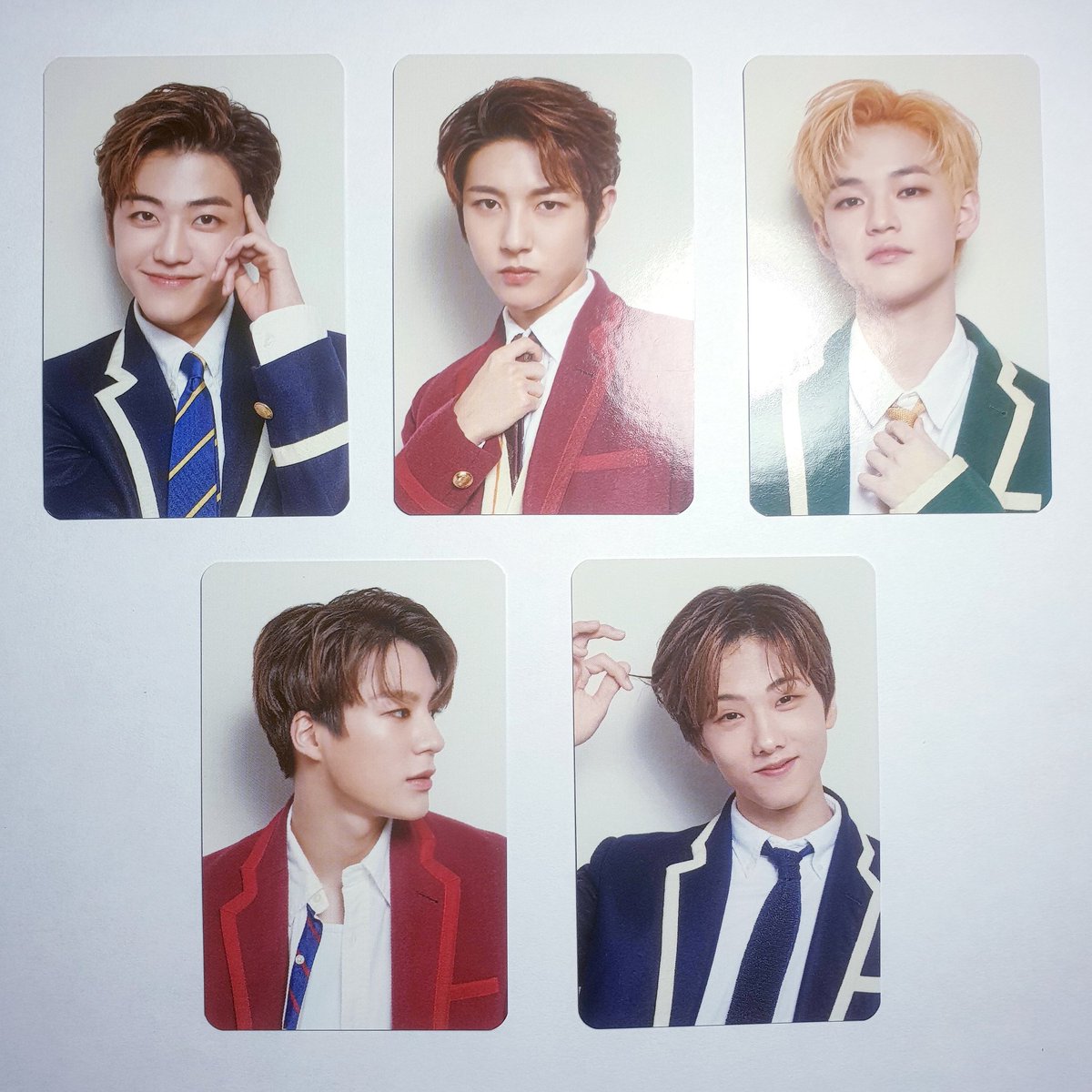 fullsunbuy's tweet photo. wts nct back to school kit pre order benefit (pob) 

💚 yizhiyu/withfans [RARE] QYOP 
💚 withdrama $10/RM40, jeno $11/RM45

$3.50 stamped 
$8.00 tracked https://t.co/d5ysyxrPSx