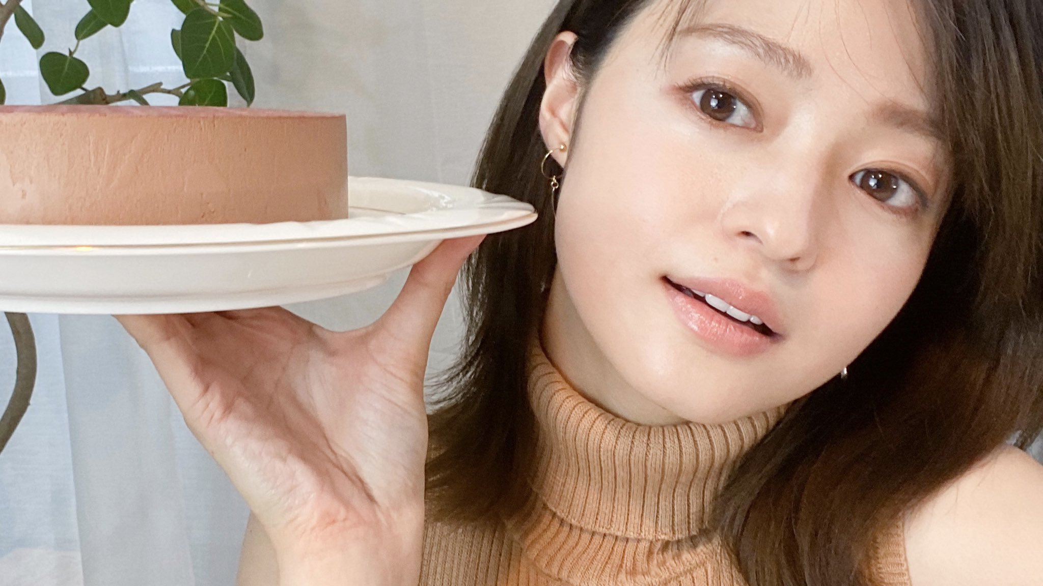 小林涼子 Official こんな時ではありますが Youtube更新しました 糖質制限ダイエット 可愛くいたいけど たべたい私の味方 T Co Dgxlwyp8jr