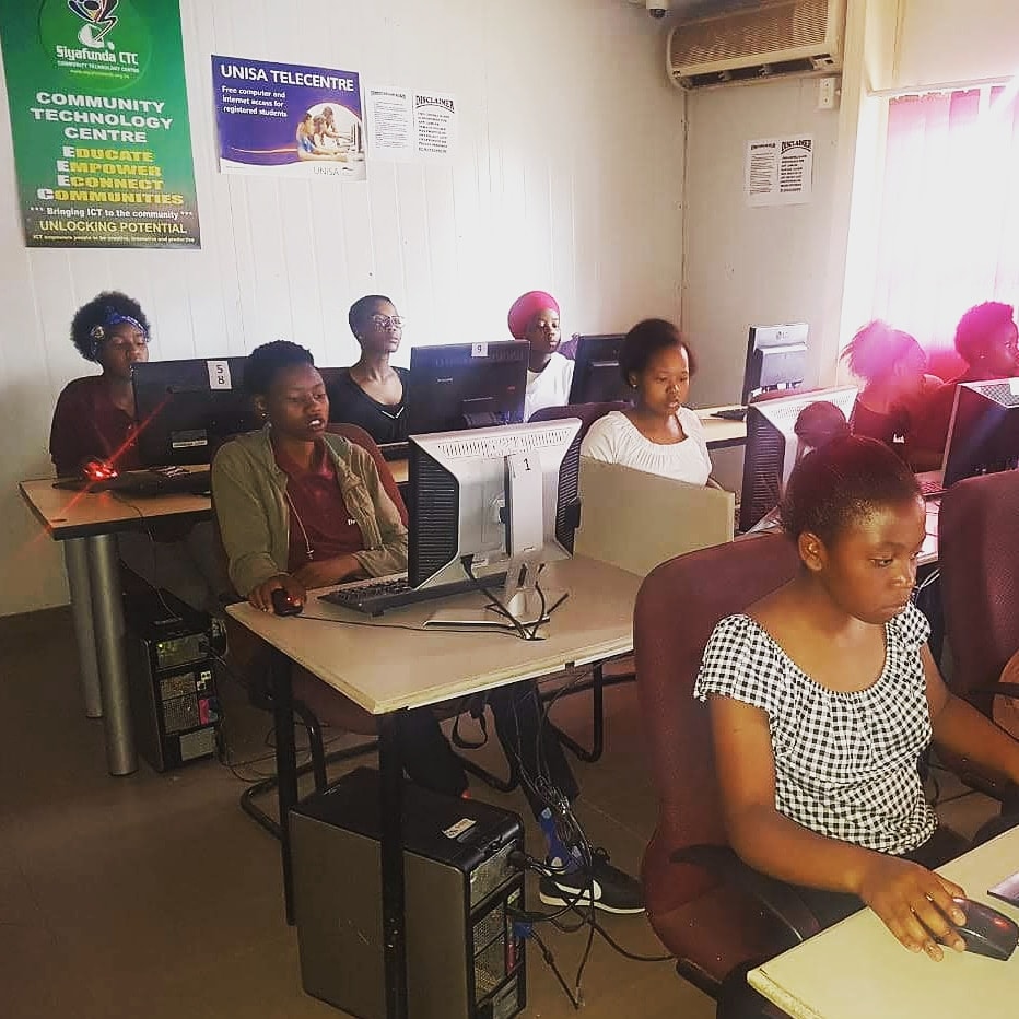 tech_ghetto's tweet photo. By teaching more girls how to code, we will successfully teach 80% of the next generation
#GHcode #CodeKasi #4IRcheri https://t.co/CiVa8FThgZ