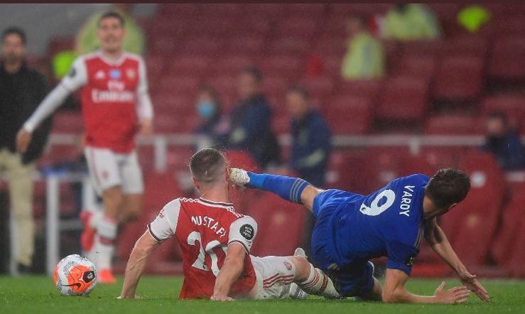 It’s time to add to this thread. Arsenal 1-1 Leicester. 07/07/2020. Nketiah is dismissed for “endangering” an opponent, whereas Vardy escapes punishment for a kick in the face to Mustafi, which left him with cuts. Apparently this isn’t endangering an opponent.
