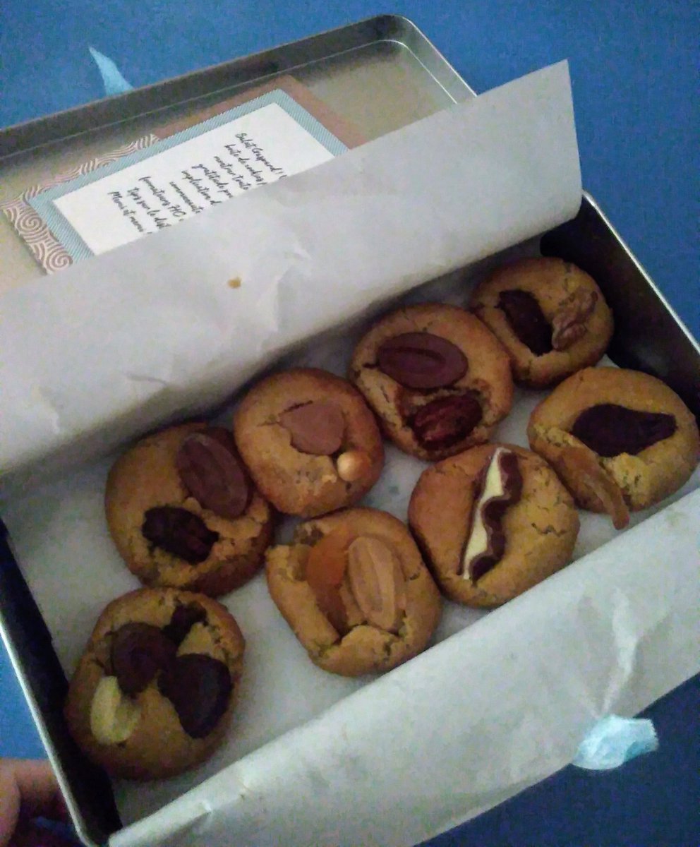 J'ai un client qui m'a fait envoyer des cookies !

Merci <a href="/humancoders/">Human Coders</a>  et merci <a href="/mercicookieoff/">MerciCookie</a> !