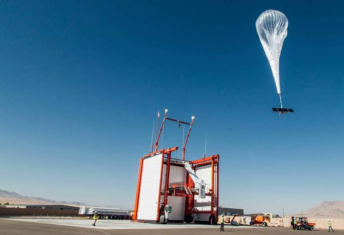 AfricaFactsZone's tweet photo. Google's Loon balloons have started providing internet service in Kenya, the first commercial deployment of the technology in the world. https://t.co/R8cIK8A5Ek