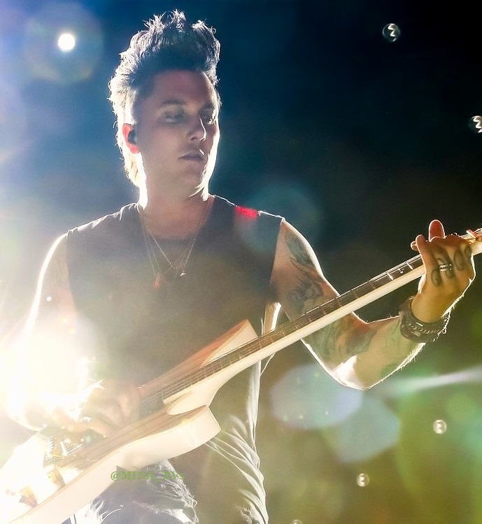                July, 7  Happy Birthday Synyster Gates!  39      A7X Syn             