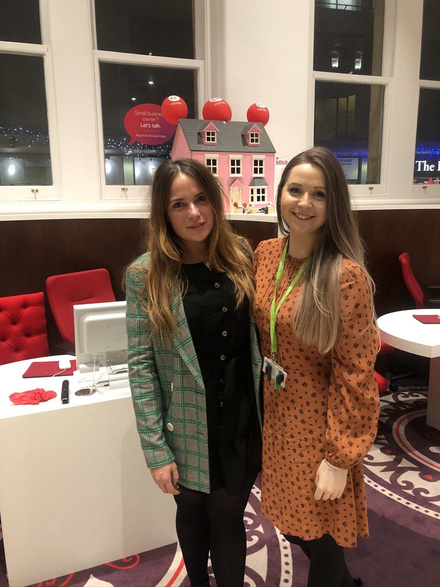daisy_magill's tweet photo. Happy two year work anniversary to me at @CityHospice! 🎉 

I’m missing working at our fundraising events and seeing all our amazing supporters and volunteers. Can’t wait to see you all soon! #FUNdraising #Cardiff #HospiceCare #CaringforCardiff https://t.co/M7HBaNDMfs