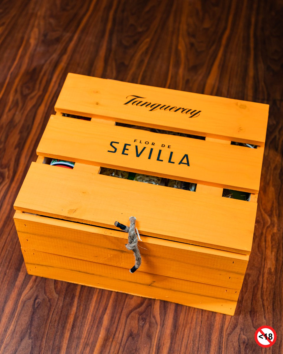 gg0e_'s tweet photo. Being home has always had its perks, like enjoying @TanquerayZA Sevilla Spritz while making your favourite dish, soon I will show you how to make some of my favourite cocktails using the delicious Tanqueray Sevilla. 

#UnmistakablyTanqueray  #MyTanqueray #BitterSweetOranges https://t.co/o9tmkljnl3