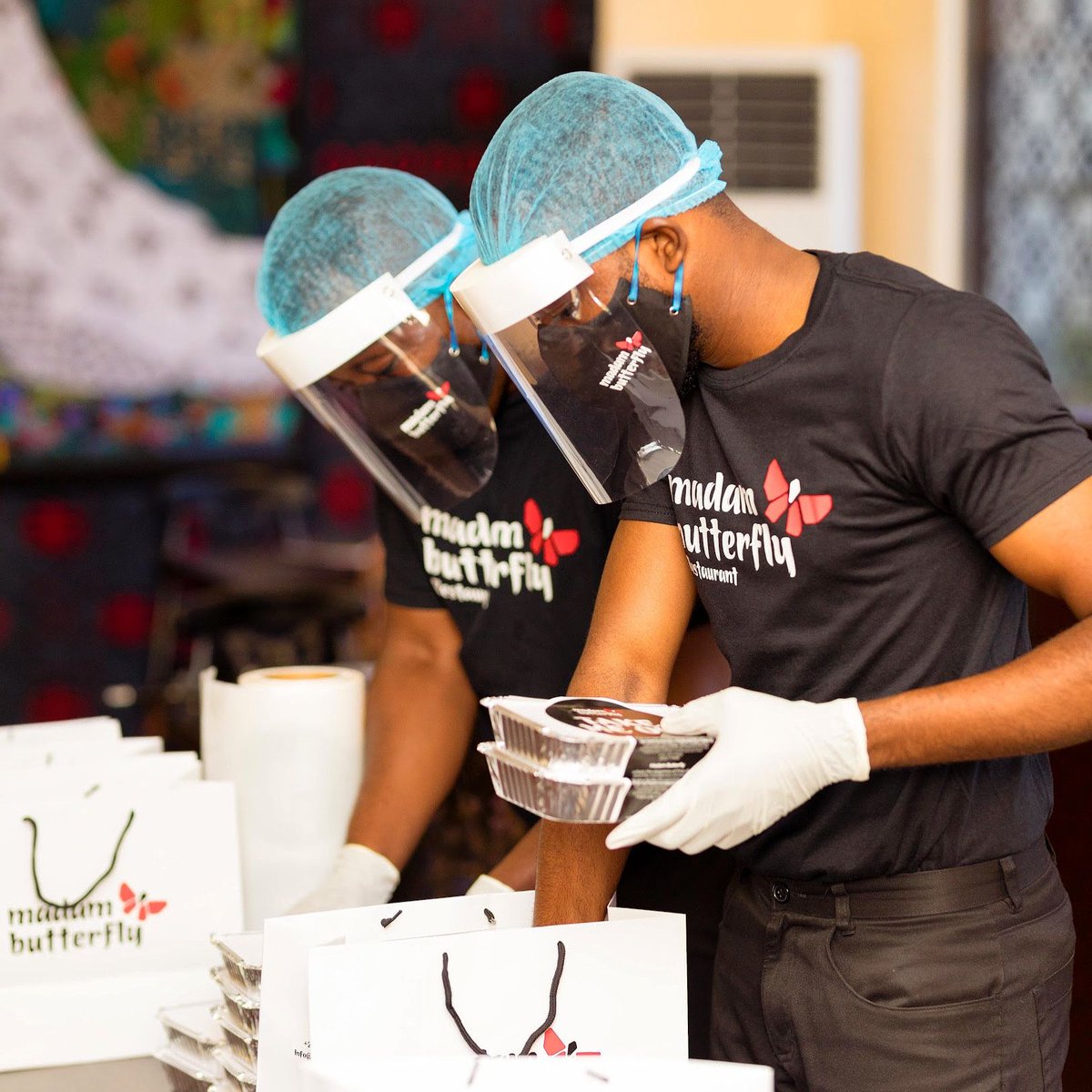 mdmbutterflygh's tweet photo. Your safety is what matters to us the most and we make no compromises when it comes to ensuring your food safety!

#madambutterfly #butterflyeffect #accra #ghana 
#lunch #travelandeat #food #foodie #foodstagram #instafood #foodphotography #foodgasm #madambutterflydelivery https://t.co/BEuoj4fvbN