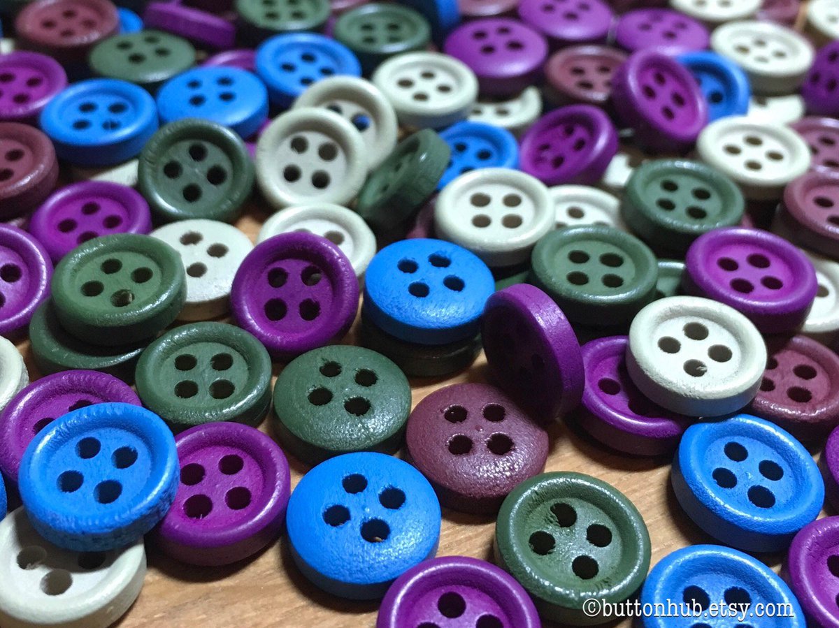 buttonhub's tweet image. 🧶🧵buttonhub.etsy.com🧵🧶 These teeny tiny buttons in dark colours are popular in the shop today #tinybuttons
#etsy #etsymntt #smallbusiness #smallbiz etsy.me/3iENG5P