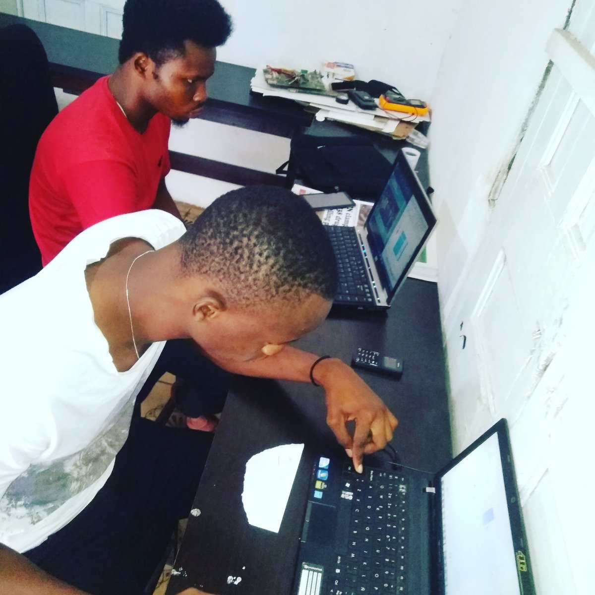 luckyleadtech's tweet photo. We welcome the new Graphics Designers on the team - Anthony and Dennis. More hands, more speed, better quality, faster growth. https://t.co/fMTEUyD8SC