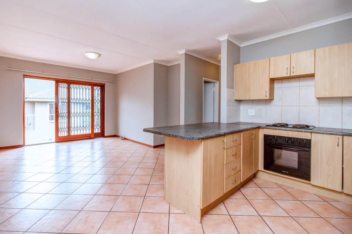 TalkToAndris's tweet photo. 2-Bedroom, 2 Bathroom Apartment For Sale in Paulshof - R 900 000
Listing Link: https://t.co/RalbG3K9ka
Video: https://t.co/Lye64QlcNJ
#TalkToAndris
WhatsApp: https://t.co/sj33pVguio
#paulshof #remax #apartment #forsale #salesagent https://t.co/NXh29iRS0K