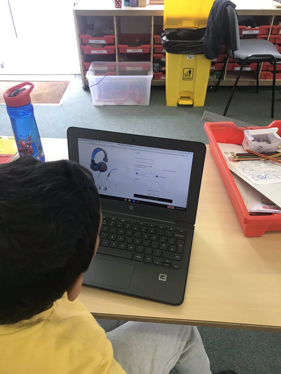 MrsShehzadLHS's tweet photo. Team Sunflower having fun spending their imaginary money. @MrsgreenLHS @MissTobieLHS @HeadLHS https://t.co/npWdfQRg68