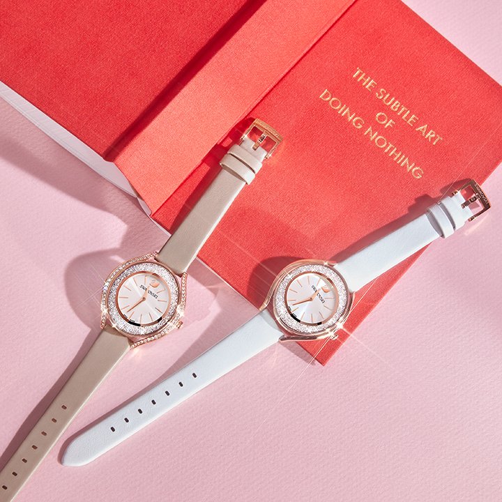 swarovski's tweet photo. Take time out of your busy day to daydream, read or do absolutely nothing at all #SparkDelight
https://t.co/95WMma1Tzn https://t.co/LNd1kQuKSC