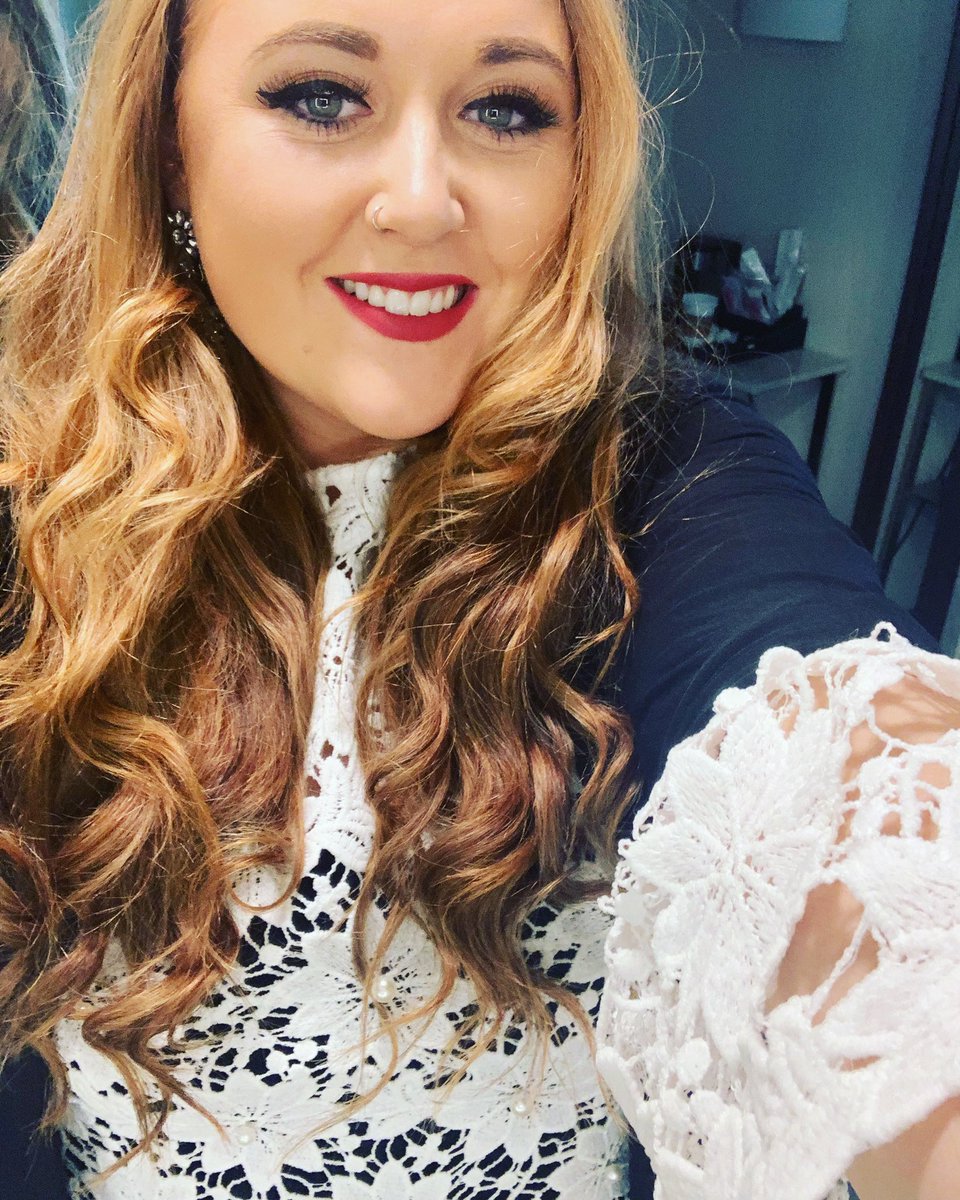 RebeccaHarkin's tweet photo. I am counting the days to these online gigs for you guys! First up stageit, then a zoom concert &amp; zoom baking show! Limited tickets available for all of these so grab your tickets ASAP! ♥️ https://t.co/DauiZEtWkP https://t.co/eJ8pnthkqb