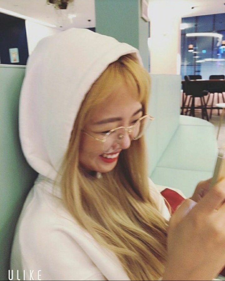 funfackt's tweet image. Coco Teaches Kpop workshops in London.