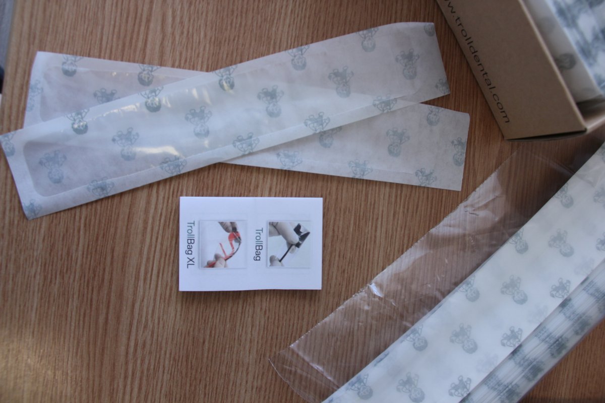 dentalservisba's tweet photo. TrollBag zaštita za senzor 😇
Tretirajte svoje pacijente uz najmekšu zaštitu za senzora ikada. Super mekana zaštita senzora bez oštrih ivica i ukusa.
Testiran je na velikom broju pacijenata, a povratne informacije iz klinika širom svijeta bile su vrlo pozitivne.
#trollbag #dental https://t.co/9xauLxXddG