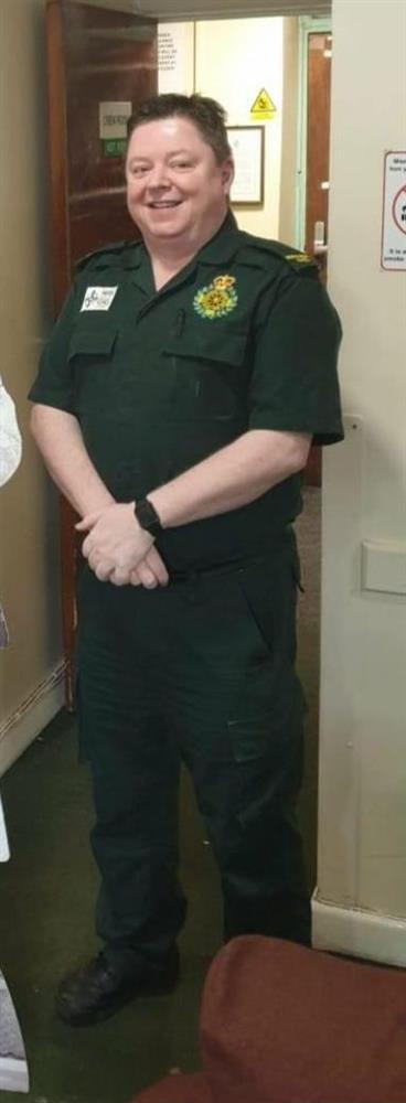 WelshAmbulance's tweet photo. A 'larger than life' Swansea paramedic who died of Covid-19 has been honoured by his friends and colleagues. Gerallt Davies MBE died in April after contracting the virus. Today, a rapid response car has been dedicated in his memory. Full story: https://t.co/3McpNW1z0D https://t.co/2e0IHujaGK