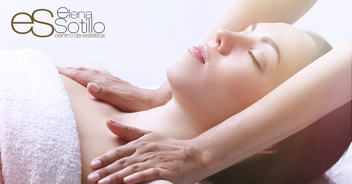 ¿Cansada de tanto stress? Descubre nuestro masaje cráneo-facial. Este masaje activa la circulación y la oxigenación para eliminar la tensión. Dale un regalo a tu cuerpo y descubre un masaje único.

elenasotillo.com/spa-facial/?fb…

#spafacial #MasajeFacial #lAljarafe