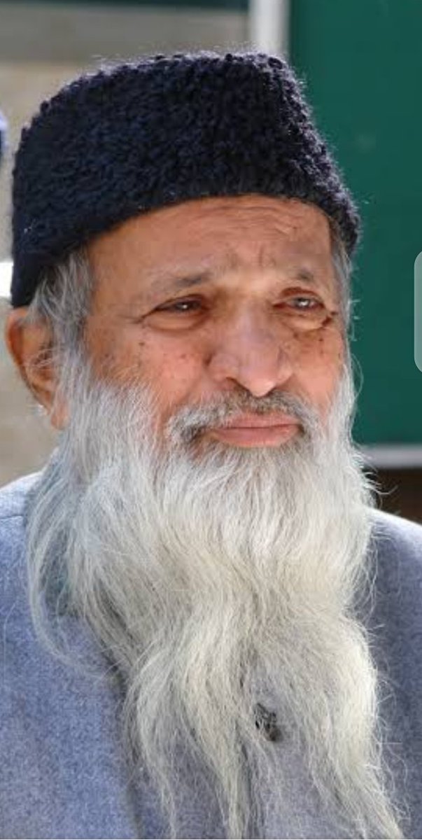 YousafJaved75's tweet photo. The value of every life is based on the tragedy it leaves behind with some person....
ہزاروں سال نرگس اپنی بے نوری پہ روتی ہے
بڑی مشکل سے ہوتا ہے چمن میں دیده ور پیدا!
 یوم وفات.
28Feb1928- 8 July 2016 https://t.co/0U6bvmbRyr