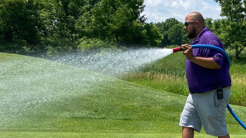 Latest turf news: Assistant has vision to introduce at-risk kids to careers in turf dlvr.it/RbBYZ0