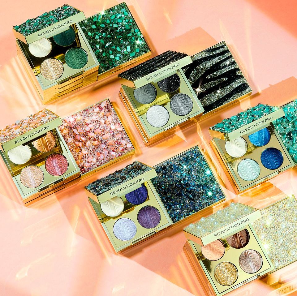 lookfantastic's tweet image. // NEW IN 💫
All that glitters is ... @MakeupRVLTN  🤩✨ Can we all just take a minute to OBSESS over these unbelievable palettes 😍 

🛍 bit.ly/31SfMVb
