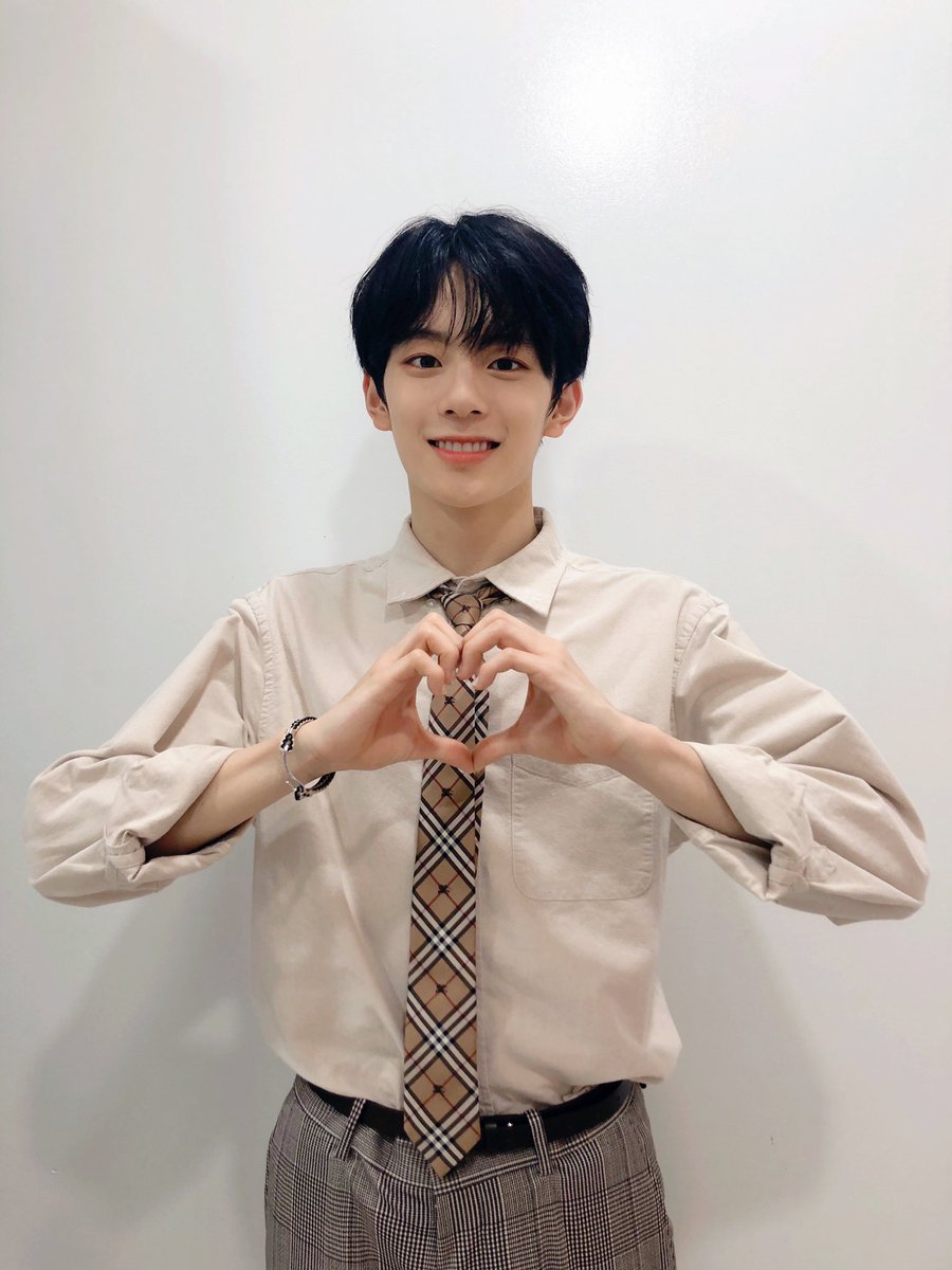 VERIVERY_OFFICIAL tweet media