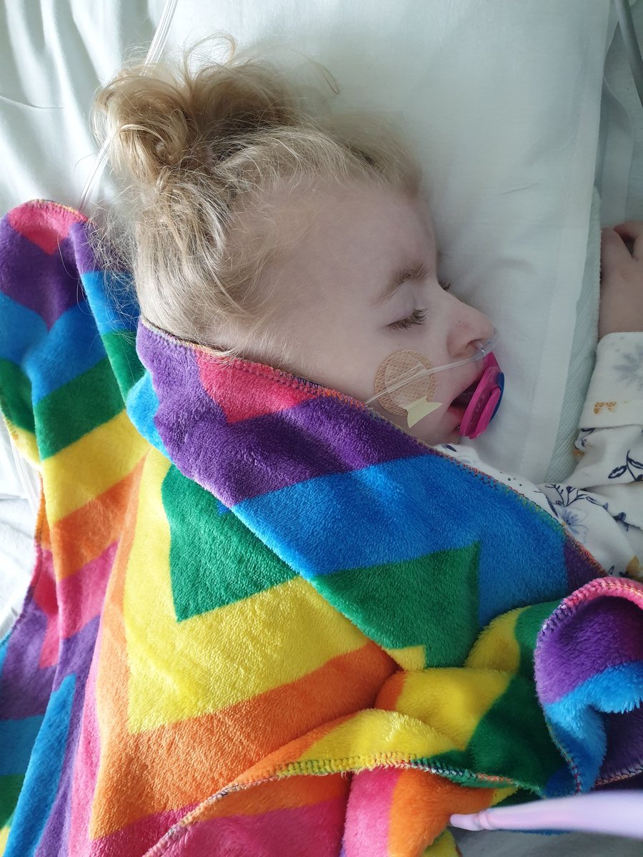 SophieFrances11's tweet photo. This has to be the hardest part about Sophie's care. Trying to squeeze in all she is losing without making her vomit π times like this I wish we had our @ToniCharlottexx with us! She always makes Sophie on top form!! #complex #feedingproblems #peg #pegfed #ourfav #igotthis https://t.co/Qw7W77tBvg