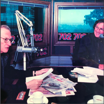 Rethabilem's tweet photo. PODCAST: Legendary Interview between two Radio Icons... Larry (@kingsthings) King on John Berks Morning Show talking about 'radio being the theatre of the mind', DREAMS & why radio is important to kids + MORE https://t.co/wIYYx6SLlV #RadioLegends #JohnBerks #LarryKing #RadioKings https://t.co/YFLJVYt9k9