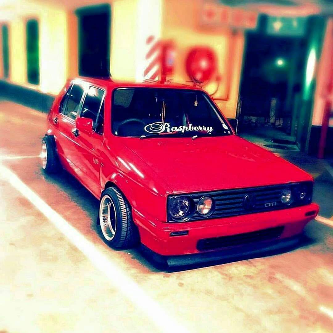 Thapz__'s tweet image. TOYOTA or VW?