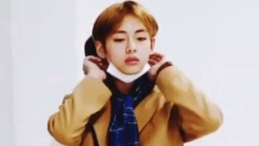 นี่คือใบหน้าของ ผู้ที่ล้ม วงบังทัน ค่ะ