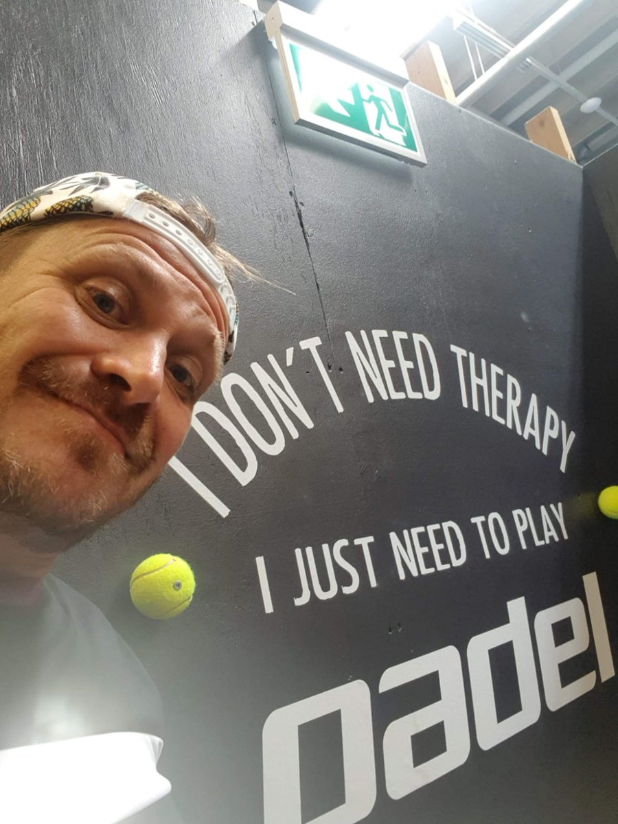 Pinto_Design's tweet image. "Koronaa tai ei, niin minun maailmassani ekaksi tulee perhe, sitten tulee hyvinvointi ja harrastukset. Työ on toki tärkeää ja teenkin myös sitä samalla intohimolla kuin kaikkea, mihin ryhdyn."
- Sami Suominen 
#safebutconnected #pintodesign