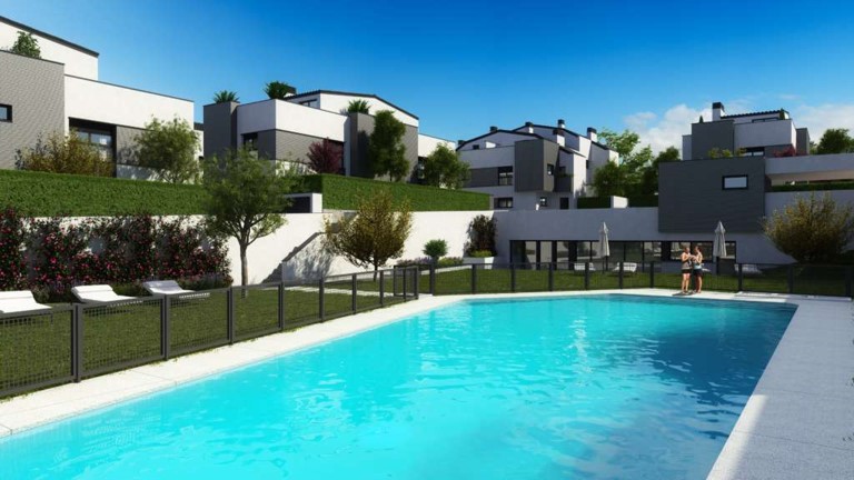 simaexpo's tweet photo. En el Salón Inmobiliario tenemos la casa que estás buscando. Aquí te dejamos tres propuestas de vivienda como inversión: 
https://t.co/RklzvLBjU5 https://t.co/MdqFCqm0fV https://t.co/V5PzhxXXeB
#SIMA2020 #SIMAHomeEdition https://t.co/xfgdX7fSGM