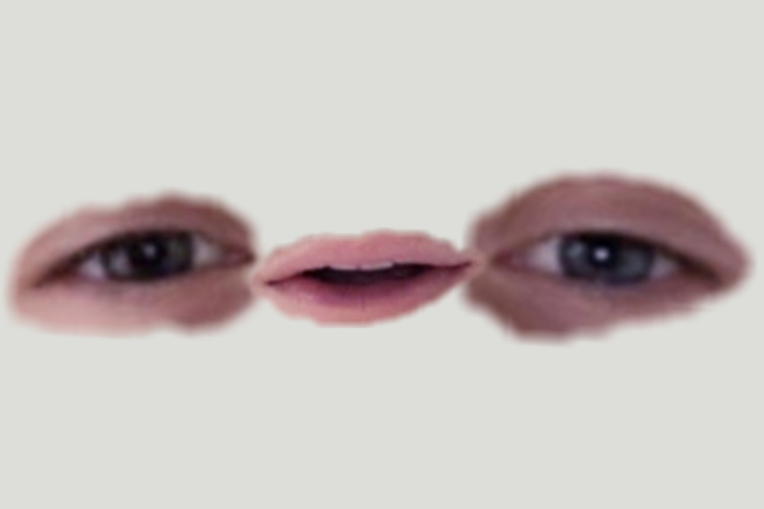 👁