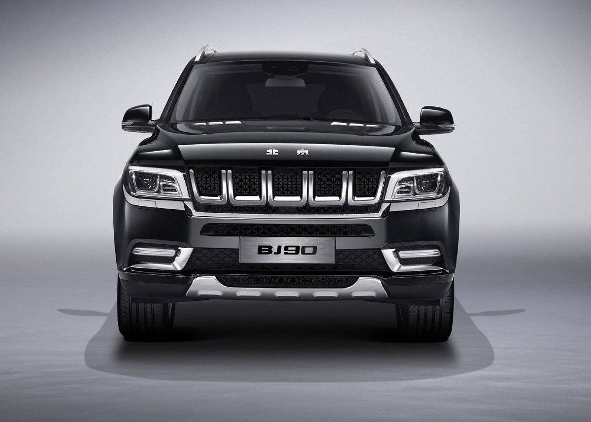 ChineseCarInte1's tweet photo. BAIC launched super expensive(99,500~142,300 USD) and large SUV, BJ90, today. BJ90 is basically a 2018 Mercedes GLS with slightly changes indesign, fitted with 3.0T V6 and 4.0T V8 engine also from Mercedes.
#BAIC #BJ90 #beijing #beijingauto #luxurycars #mercedes #mercedesbenz https://t.co/lp9j8ztlx9