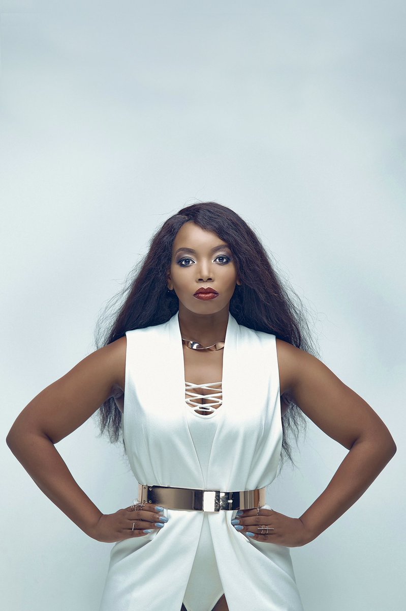 tembisanxumalo's tweet photo. 🤍👼🏾.

📰: @EssaysOfAfrica. 
💄:  @lucohm. 
📸: @GJ_photo. https://t.co/0lJvrBgoiL