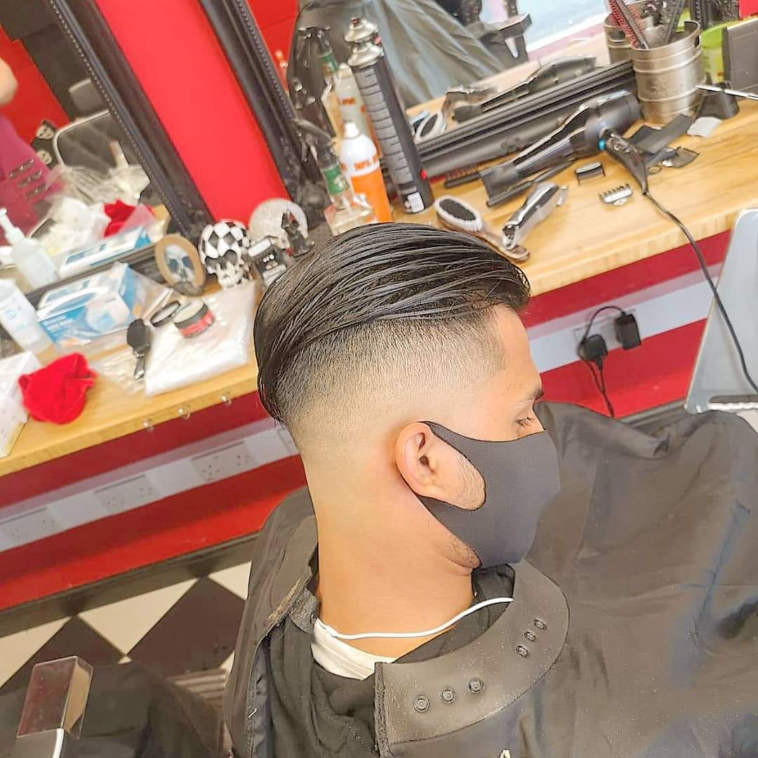 Skullfades's tweet photo. The boys are back at it! 💀😎🕺💈
#skullfades #skullfadesfoundation #contributetocreatchange #manchester #streetcuts #thesquareshoppingcentre #fades #hairpatterns #booksy #manchesterbarbers https://t.co/ktYaqrIzH2