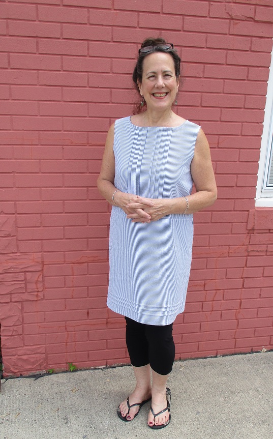 christinejonson's tweet photo. Tucks are a wonderful design element when added to a garment with simple lines and silhouette. Once you start looking at tucks you will begin spotting them everywhere! Take a look at the Project and picture tutorials on this page for inspiration. https://t.co/zvvqguZr8o https://t.co/oUAXoKBkzo