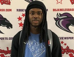 Les_Johns's tweet photo. BREAKING: South Carolina guard Robert McCray has committed to Wake Forest. 

Steve Forbes and the Demon Deacon staff break through with their first commit in the 2021 class, and he's a difference maker! 

https://t.co/o46JCbb7jM https://t.co/ueChLawWid