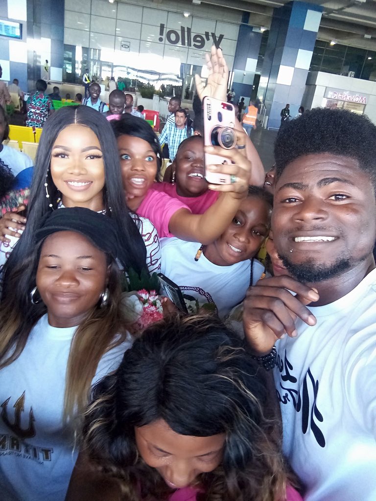 Indeed TACHA, was right about making people comfortable during a meet!
Babe was just a vibe, full of energy that day!
#FocusOnTacha #PremiumTacha #BBNaijaReunion