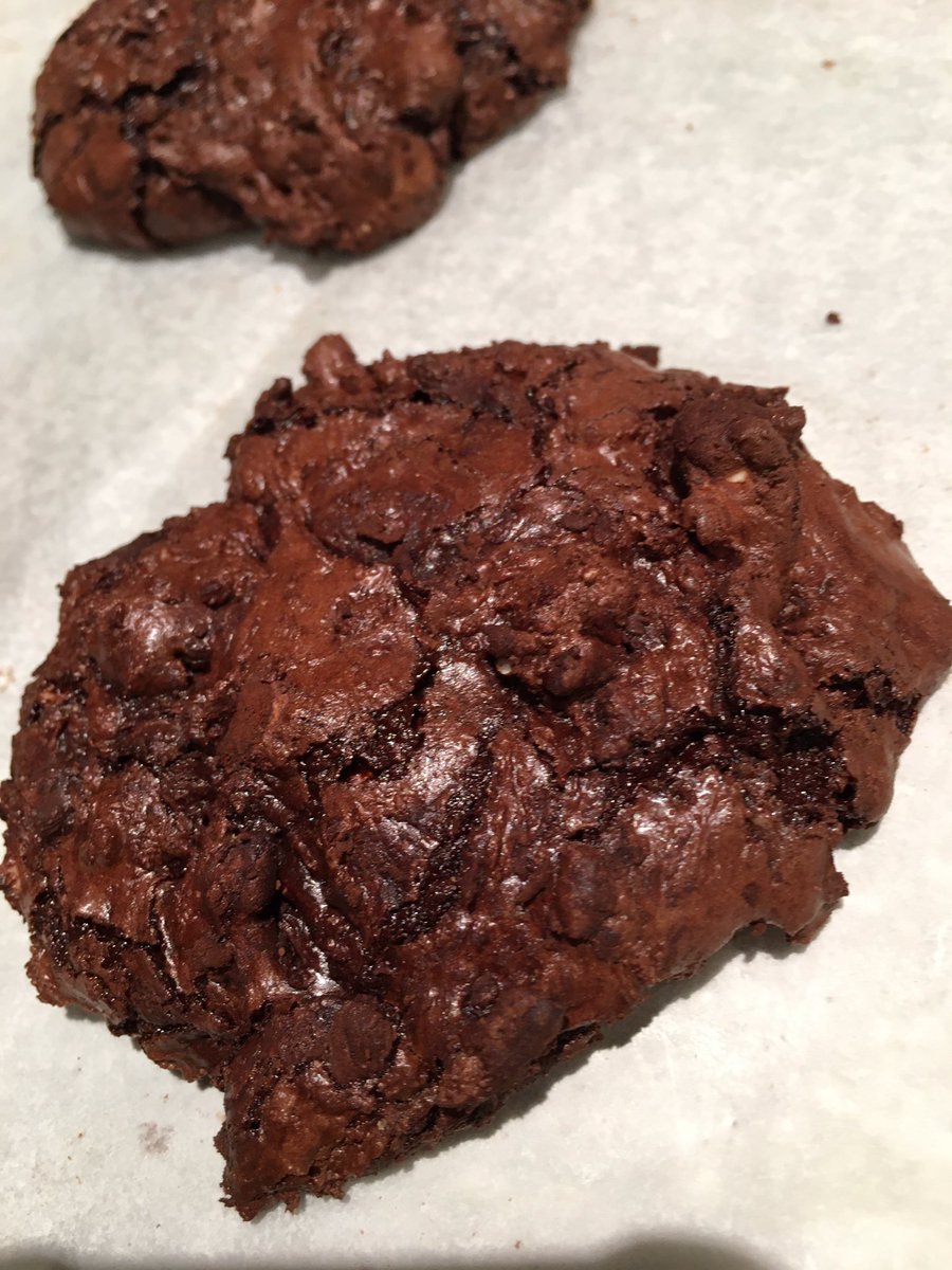 Breadcompanion's tweet photo. Just made these cocoa crinkles from ‘the bake sale cookbook’ given to me fully annotated by my late mother-in-law Joan. Crispy on the outside and brownie like on the inside. Thanks Joan - I learned so much about baking from you! https://t.co/cshzAam8i6